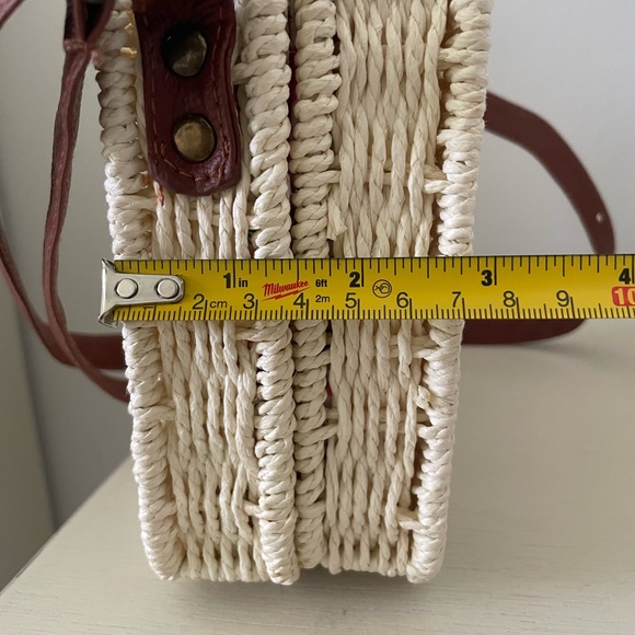 Straw Woven Purse - Wicker Crossbody Bag or Hand Tote - Picture 7 of 9